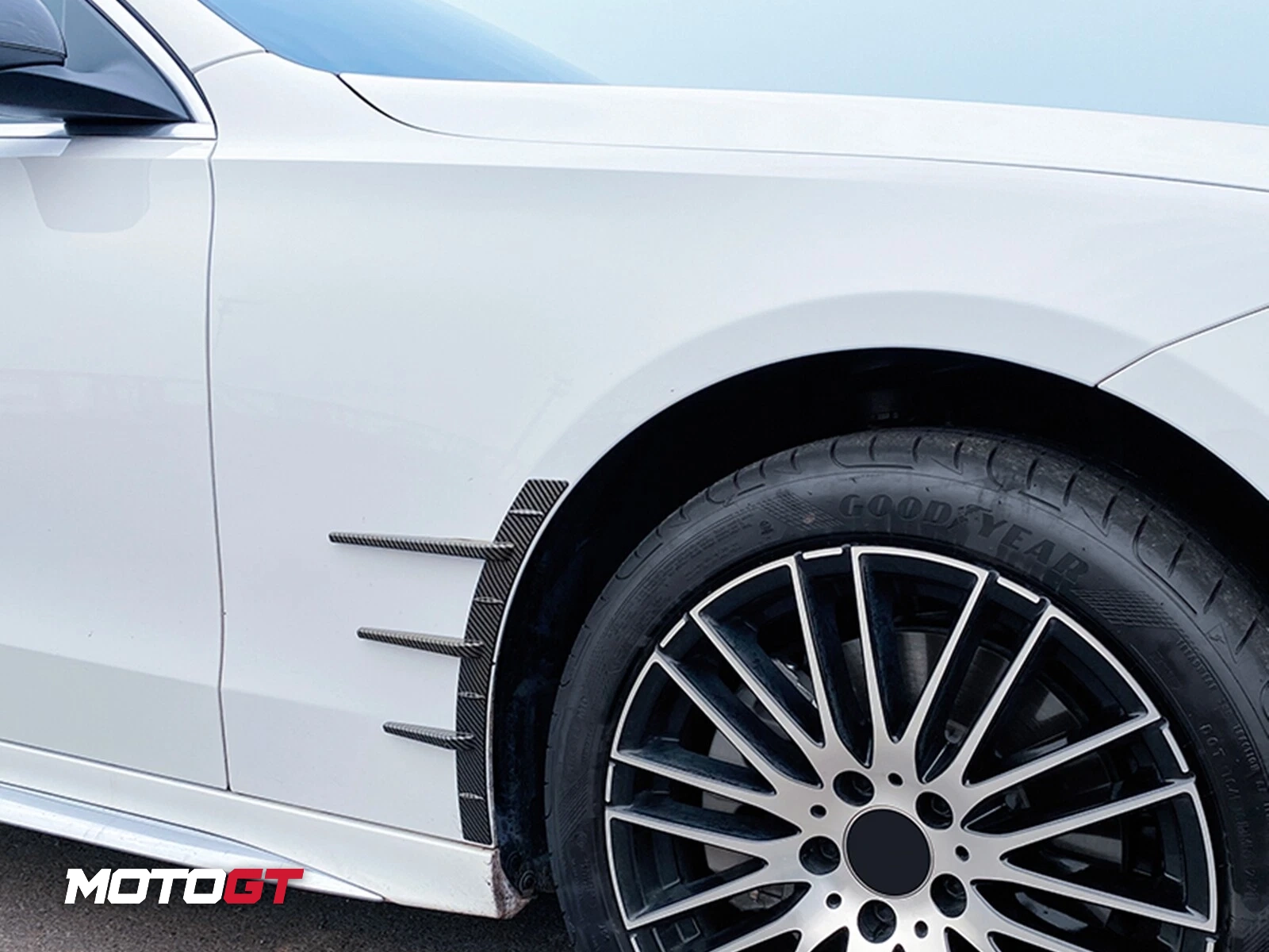 C CLASS Side splitter TRIM